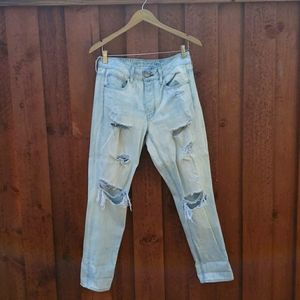 American Eagle Tomgirl Acid Wash Denim